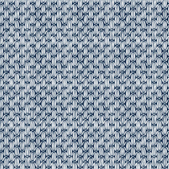 230032